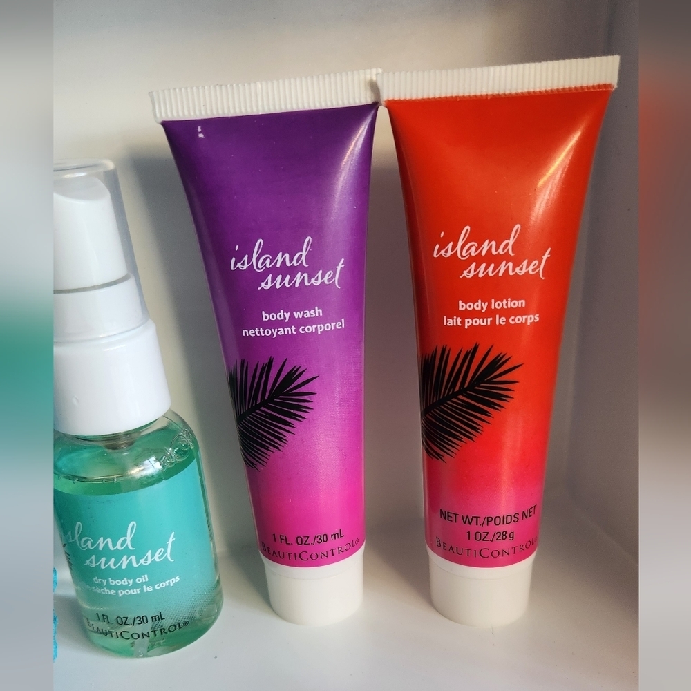 BeautiControl Island Sunset Gift Set - Picture 5 of 9